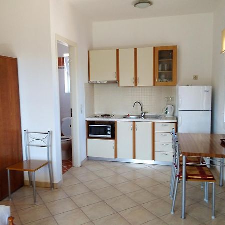 Emmanouil Apartment Kalamos  Bagian luar foto