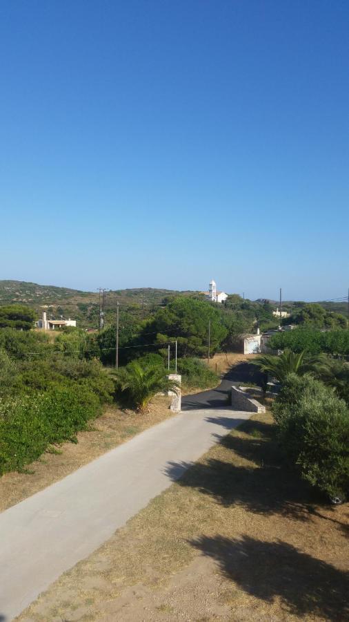 Emmanouil Apartment Kalamos  Bagian luar foto