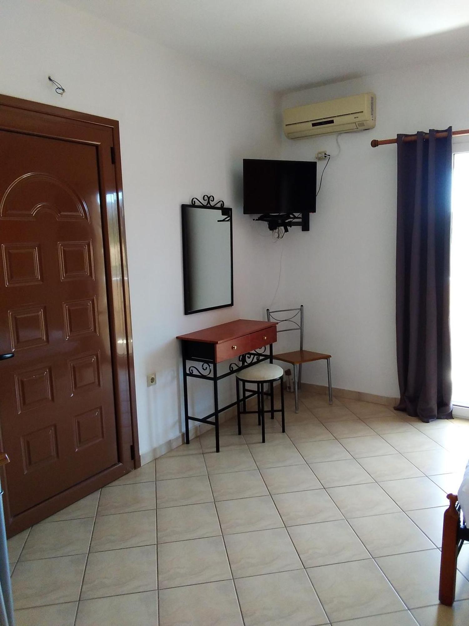 Emmanouil Apartment Kalamos  Bagian luar foto