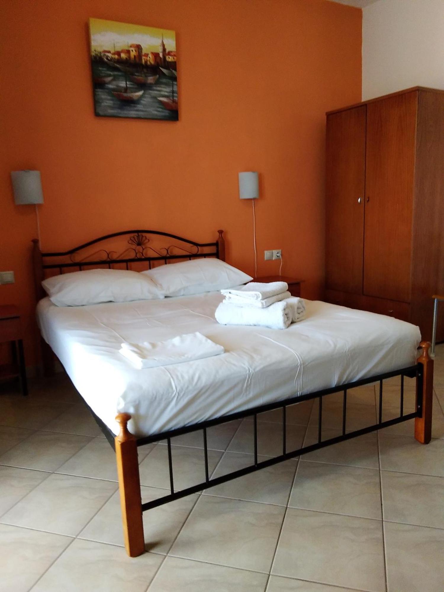 Emmanouil Apartment Kalamos  Bagian luar foto