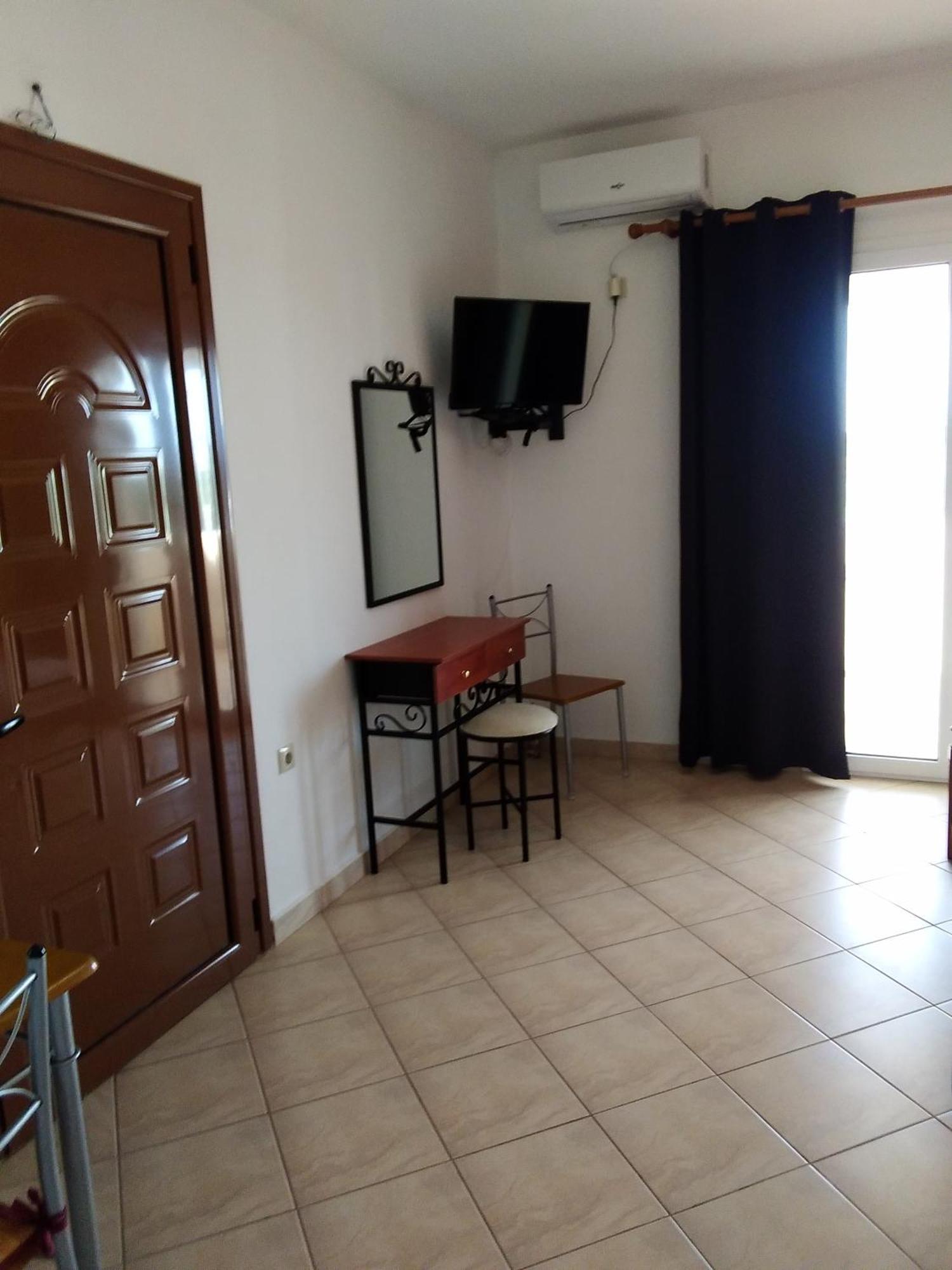 Emmanouil Apartment Kalamos  Ruang foto
